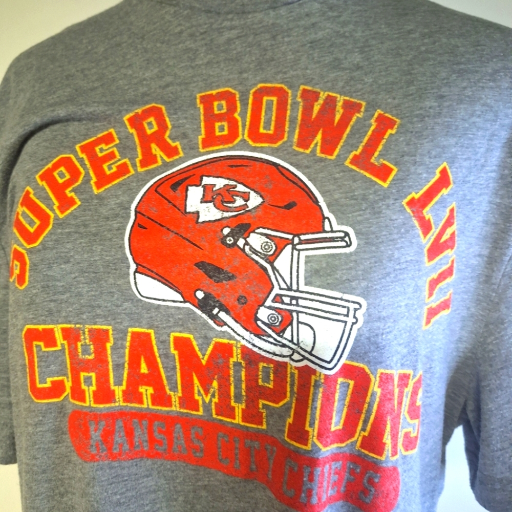 Super Bowl 57 Kansas City CHIEFS Grey T Shirt, Size Med
